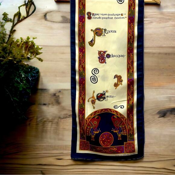 Book Of Kells Celtic Irish Scarf Religious Bible Colorful Historical Museum - Picture 2 of 6